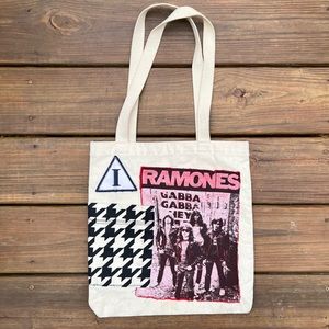 Ramones Tote Bag